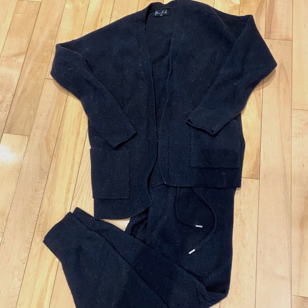 Marbled sweater  and jogger set - black size medium